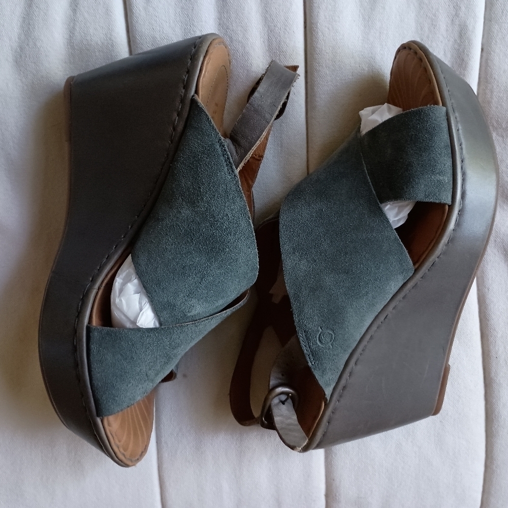 Born Women's Strappy Wedge Sandals_11